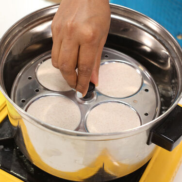 Big Non-stick Dosa Tava + 12 Cavity Appam Patra + 8 Cavity Idli Stand (1PT1AP1)